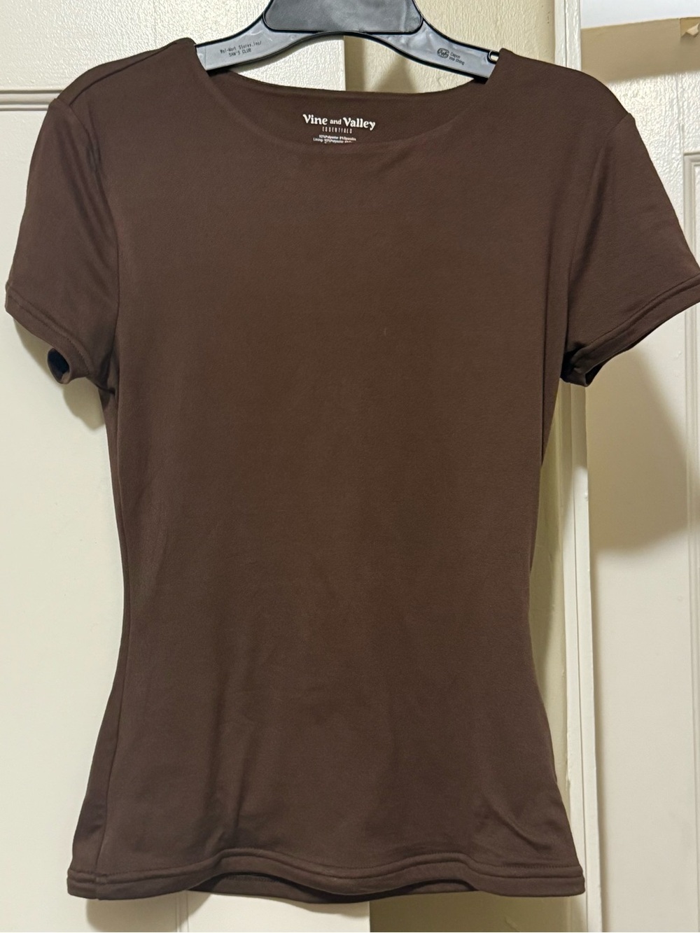 Vine and Valley Brown Short Sleeve Crewneck Tee (M)